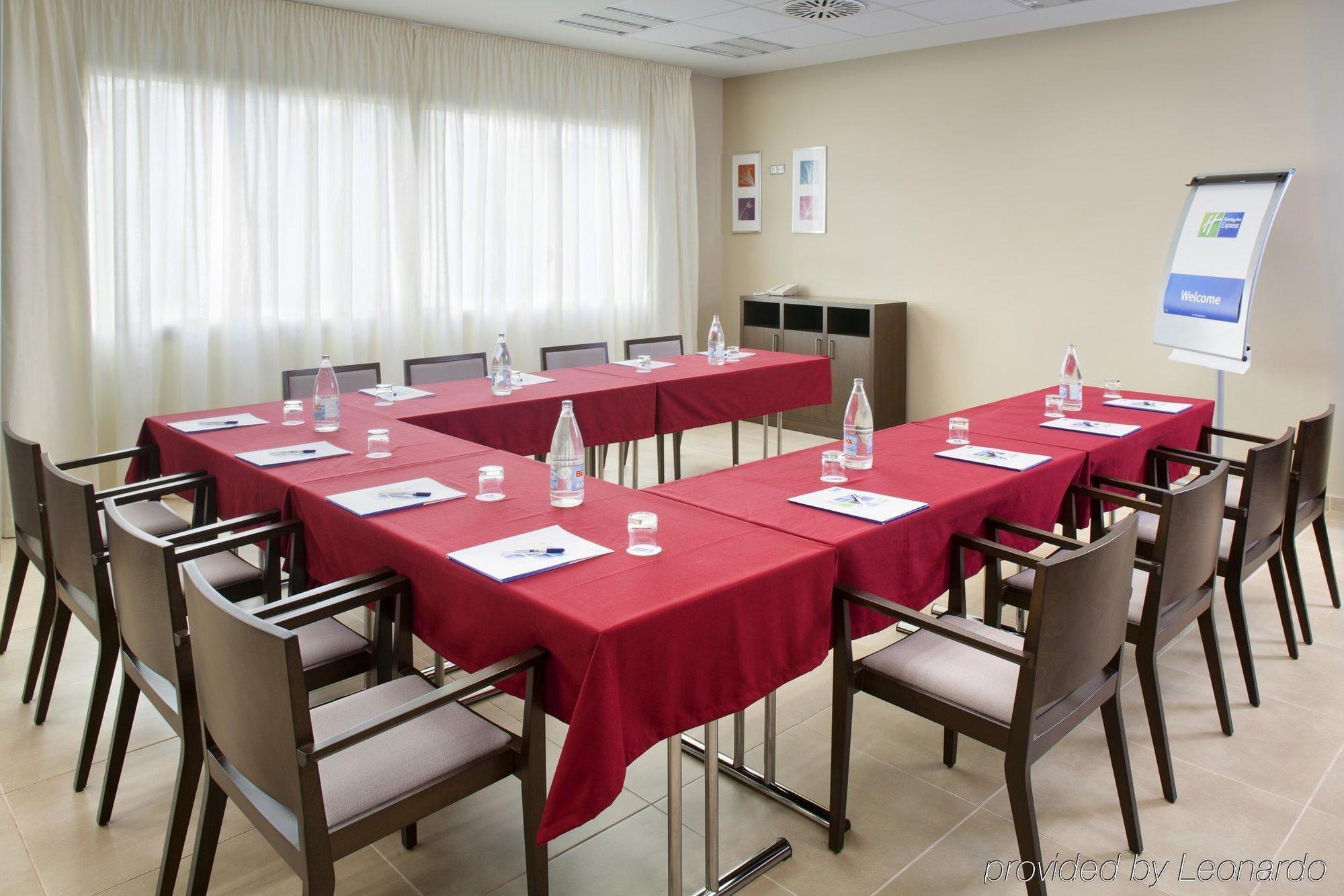Holiday Inn Express Campo de Gibraltar-Barrios, an IHG Hotel Los Barrios Facilidades foto
