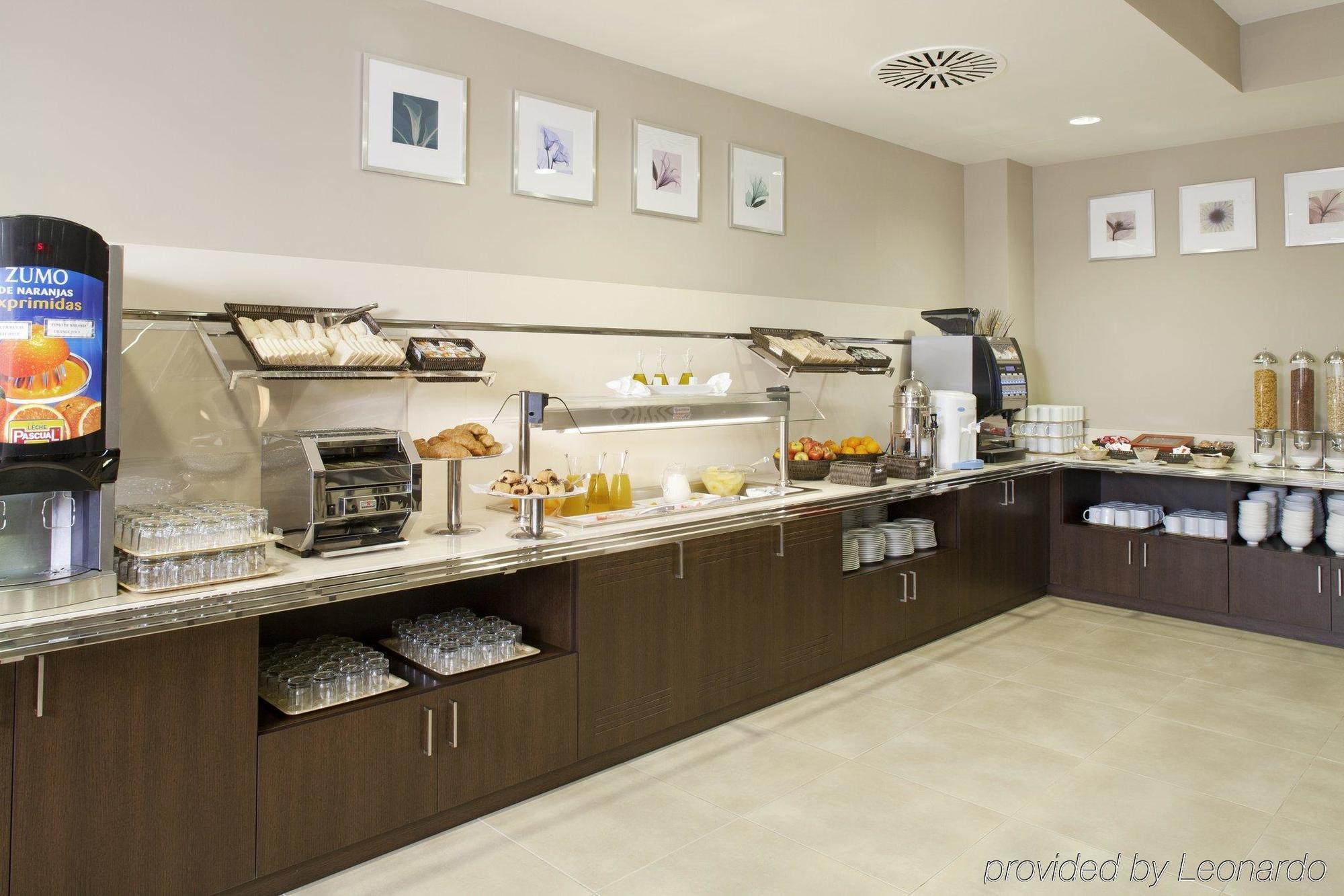 Holiday Inn Express Campo de Gibraltar-Barrios, an IHG Hotel Los Barrios Restaurante foto