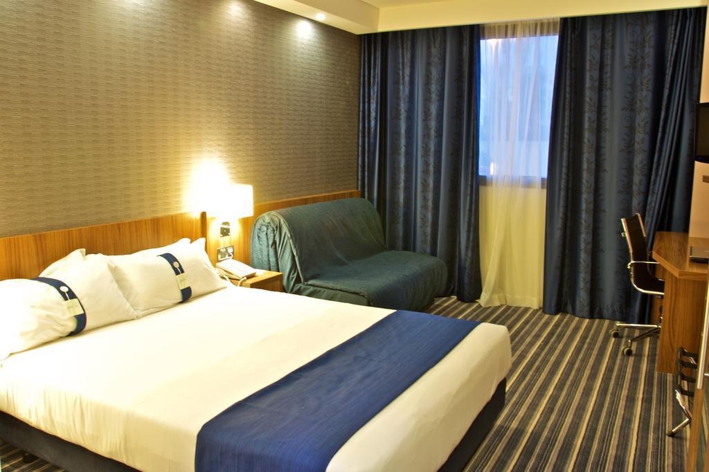 Holiday Inn Express Campo de Gibraltar-Barrios, an IHG Hotel Los Barrios Exterior foto